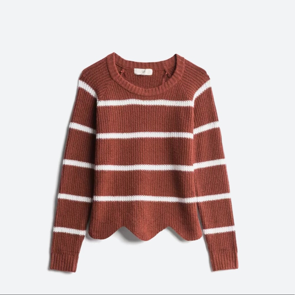 Pinque Scalloped Hem Sweater